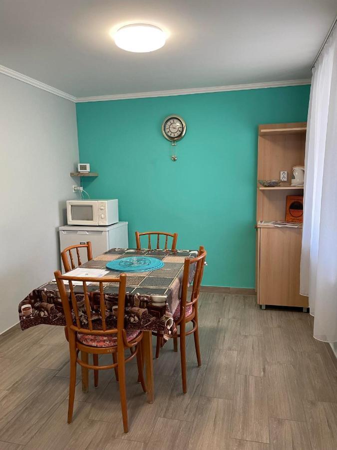 Alfa Szallashely Sandorfalva Bagian luar foto